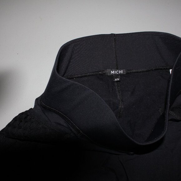 Black Michi Storm Athletic Leggings Size Medium - Picture 3 of 5